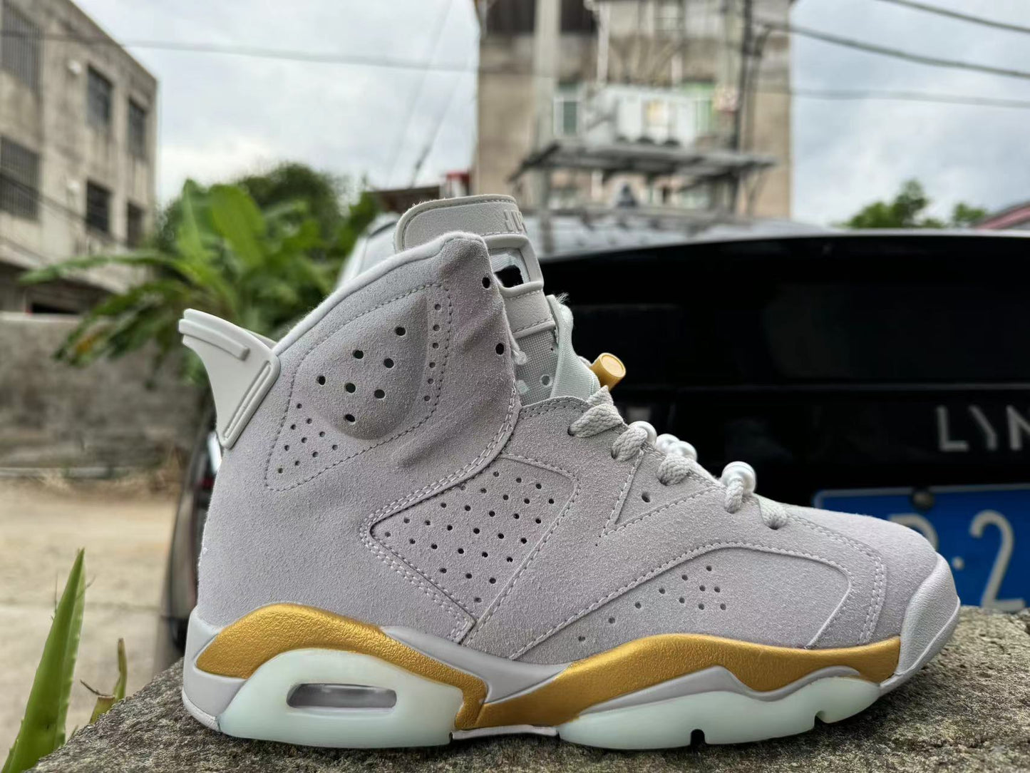 Jordan 6 "Gold Hoops" - Phantom Kicks