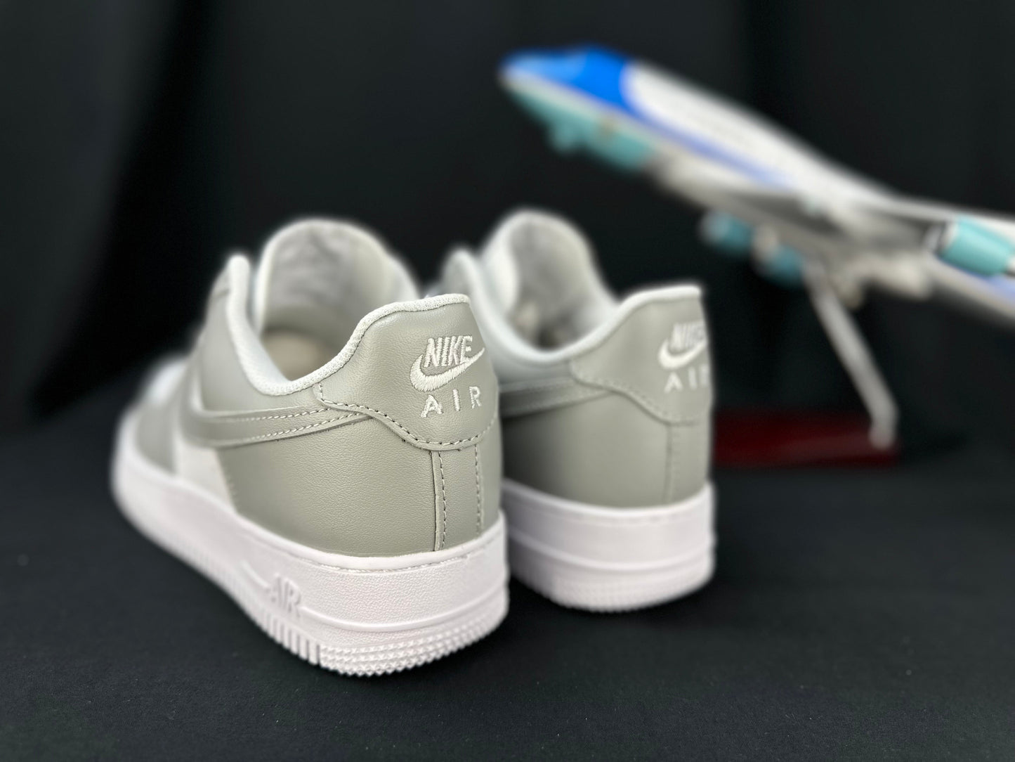 NIKE AIR FORCE 1 "White/Grey" - Phantom Kicks