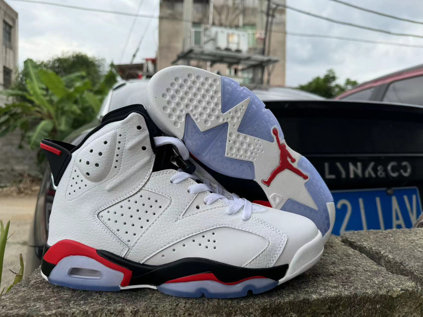 Jordan 6 "White/Infrared" - Phantom Kicks