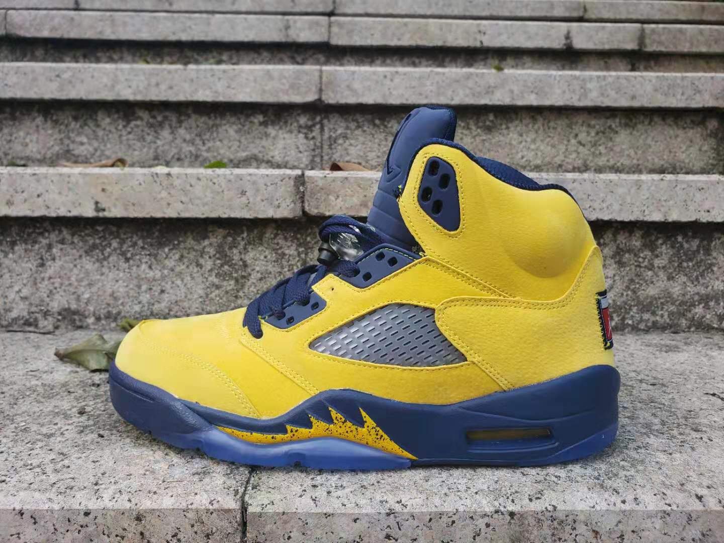 Jordan 5 Retro 'Michigan' - Phantom Kicks