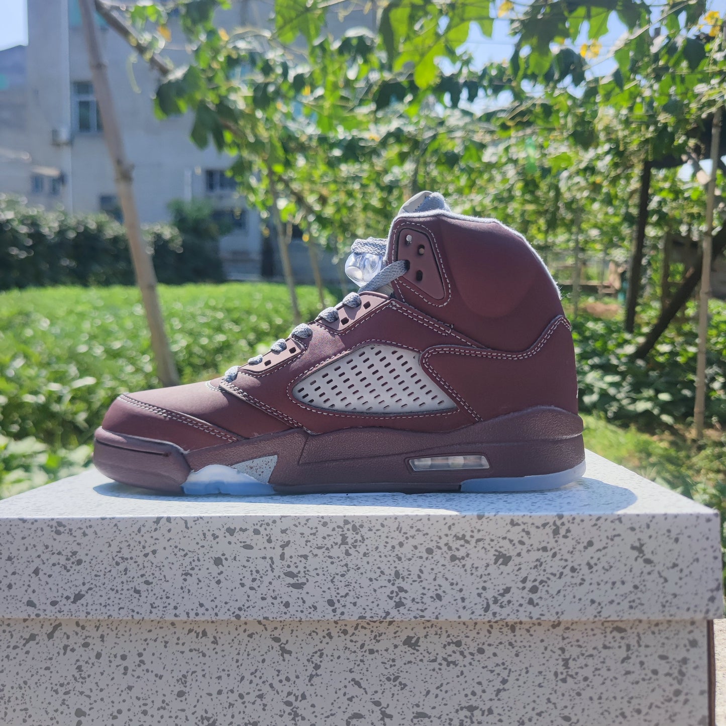 Jordan 5 maroon - Phantom Kicks