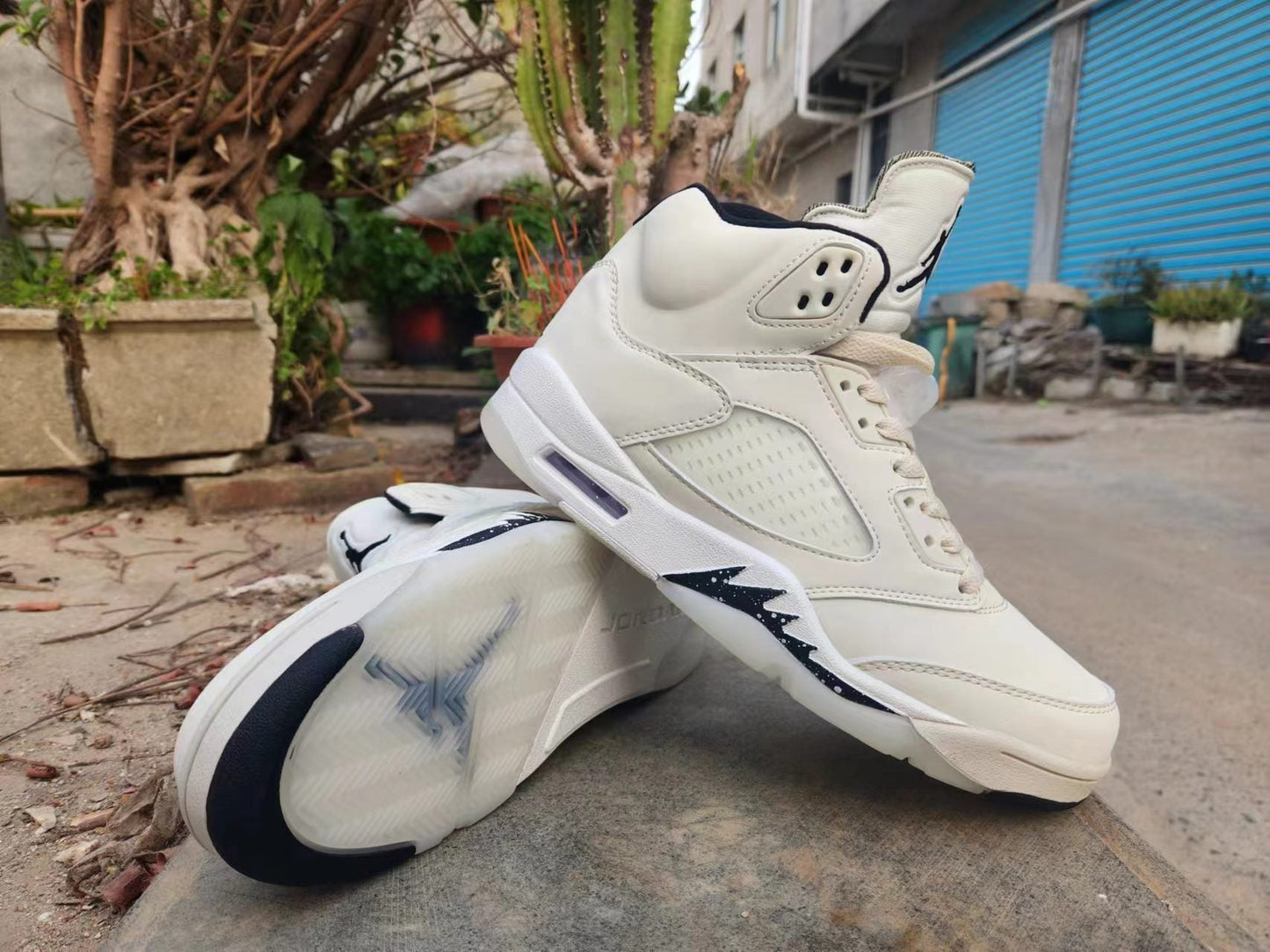 Jordan 5 Off-white - Phantom Kicks