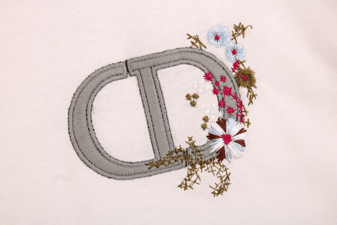 Dior T-Shirt with Floral CD Logo - Phantom Kicks