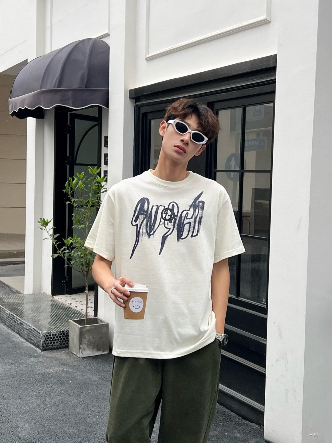 Gucci Graphic Cream T-Shirt - Phantom Kicks