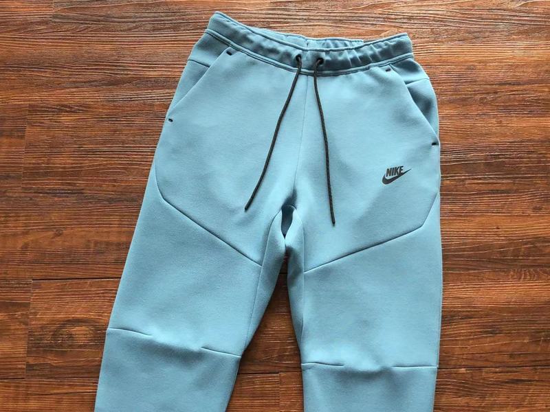 NIKE TECH FLEECE PANTS x BABY BLUE - Phantom Kicks