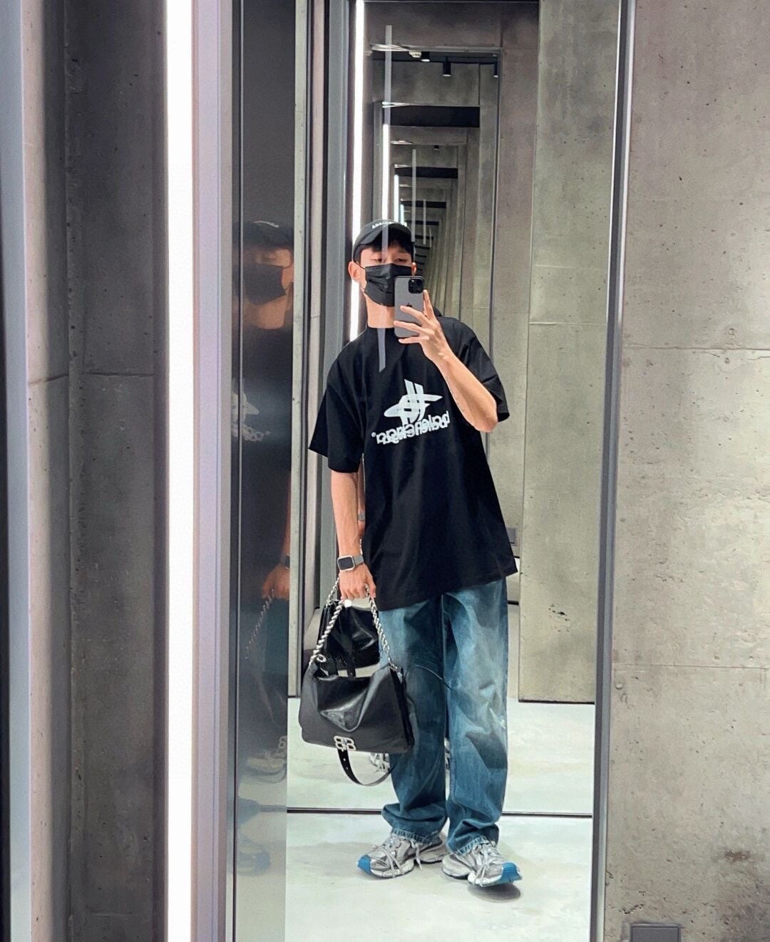 Balenciaga T-Shirt - Overlapping Logo - Phantom Kicks