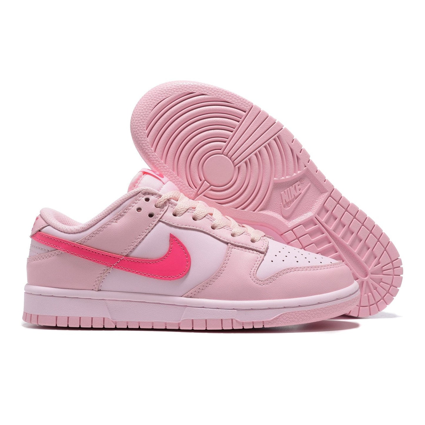NIKE DUNK LOW x TRIPLE PINK - Phantom Kicks