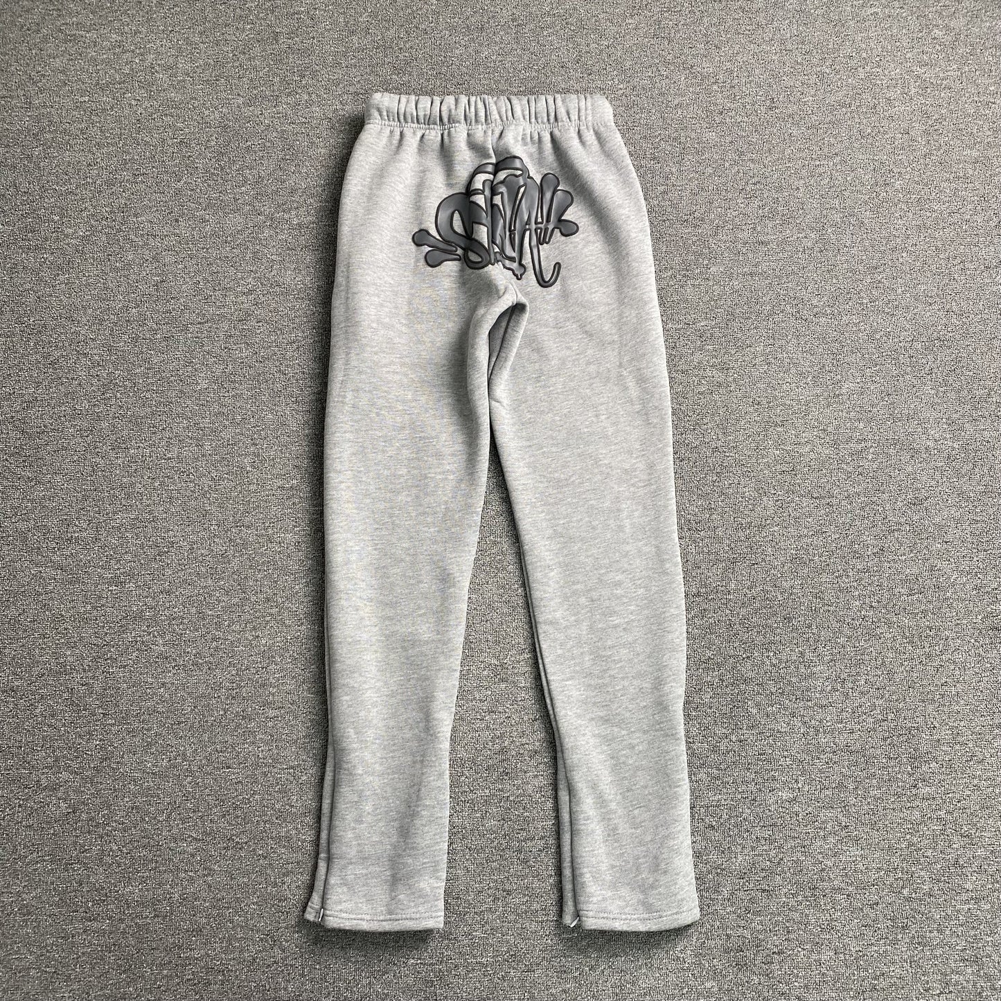 SYNA WORLD SYNA LOGO SWEATPANTS GREY - Phantom Kicks