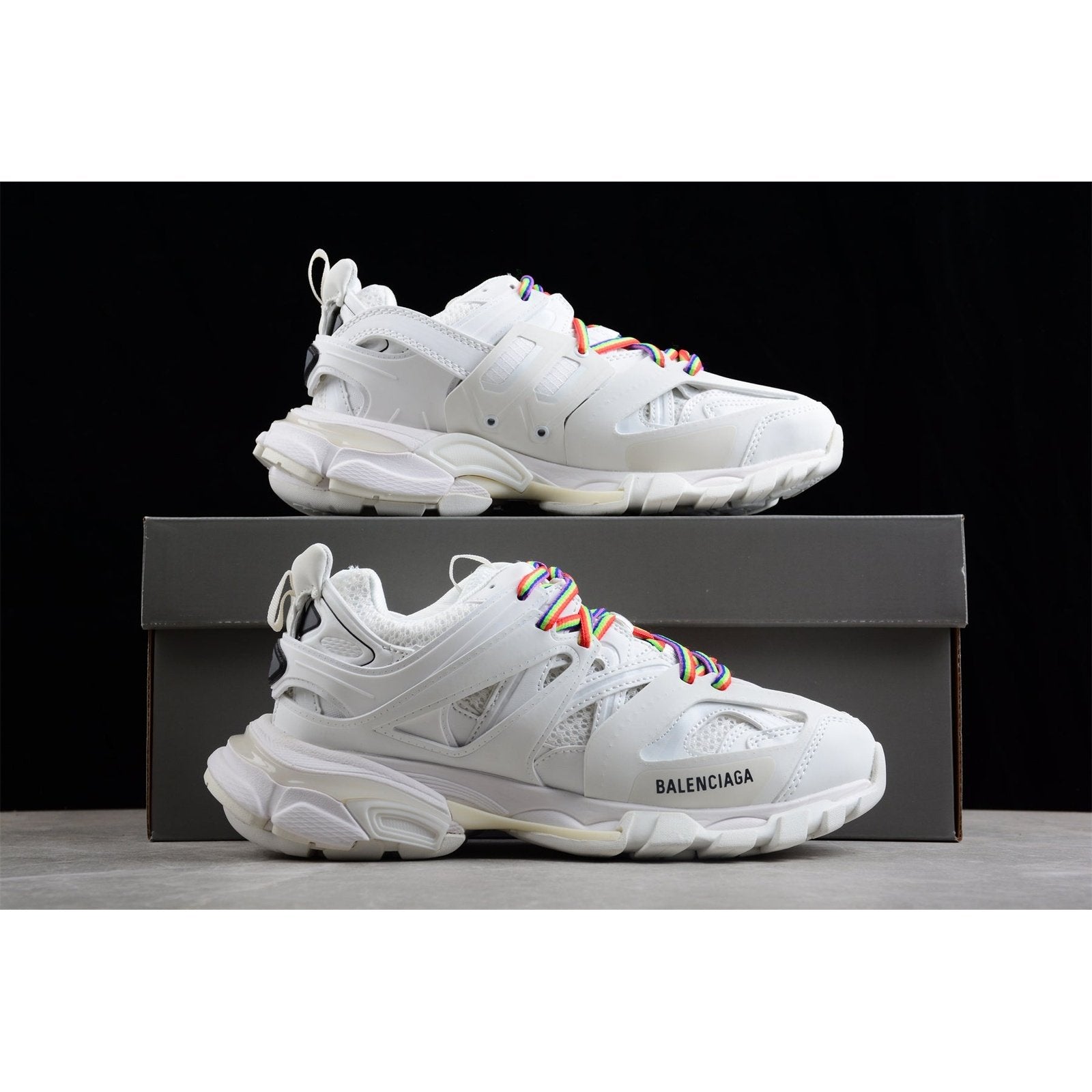 BALENCIAGA TRACK x WHITE WHITE - Phantom Kicks