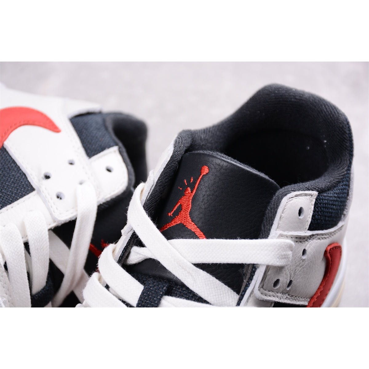 JORDAN JUMPMAN JACK TR x UNIVERSITY RED - Phantom Kicks