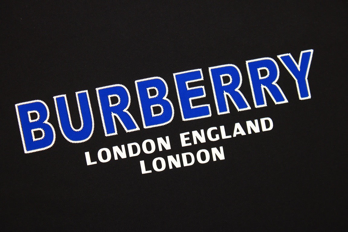 Burberry T-shirt with London England Logo - Phantom Kicks