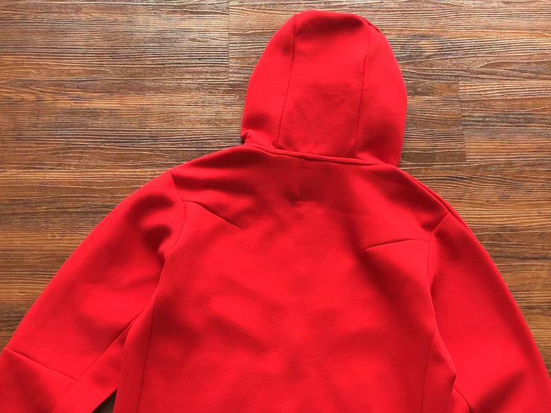 NIKE TECH FLEECE HOODIE x UNIVERSITY RED - Phantom Kicks