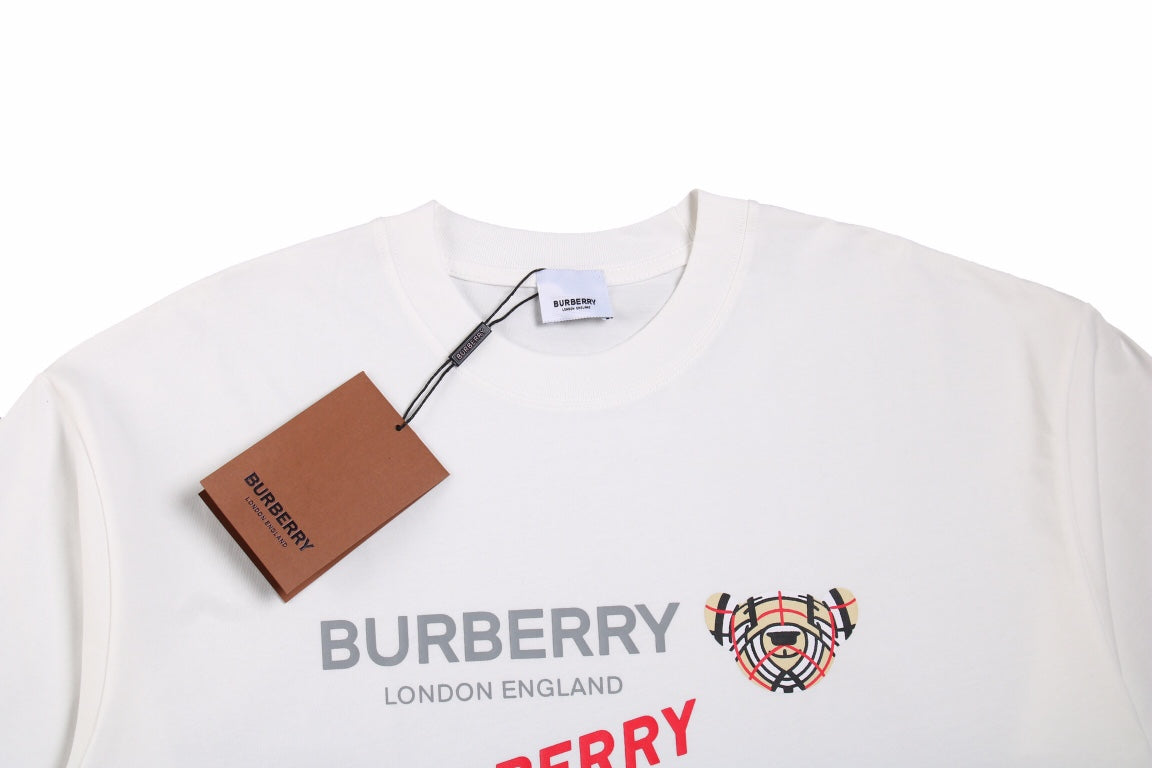 Burberry London England T-Shirt - White - Phantom Kicks