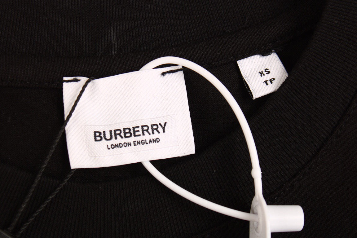 Burberry T-shirt with Check Pocket - Phantom Kicks