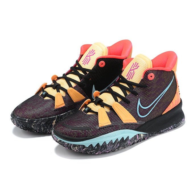 NIKE KYRIE 7 x SOUNDWAVE - Phantom Kicks
