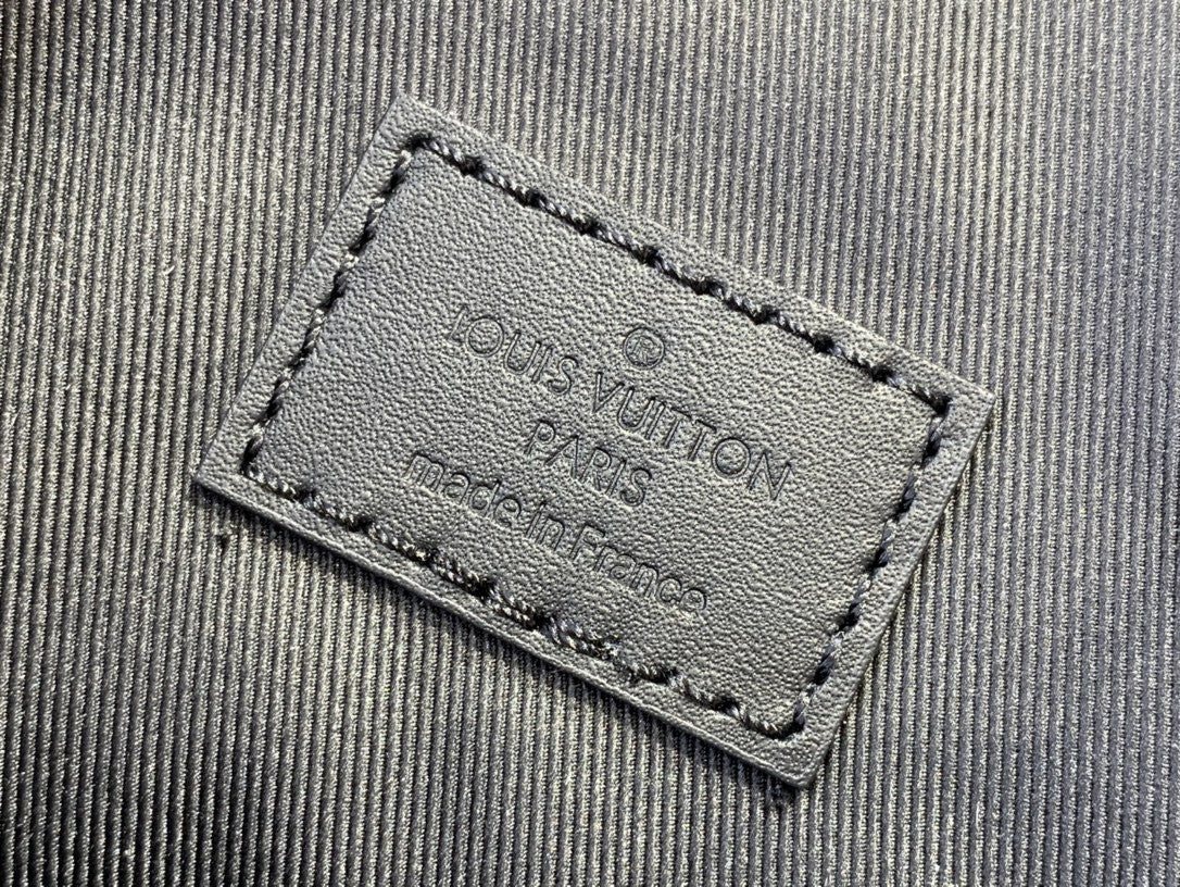 LOUIS VUITTON MONOGRAM ECLIPSE REVERSE PM GRAY - Phantom Kicks