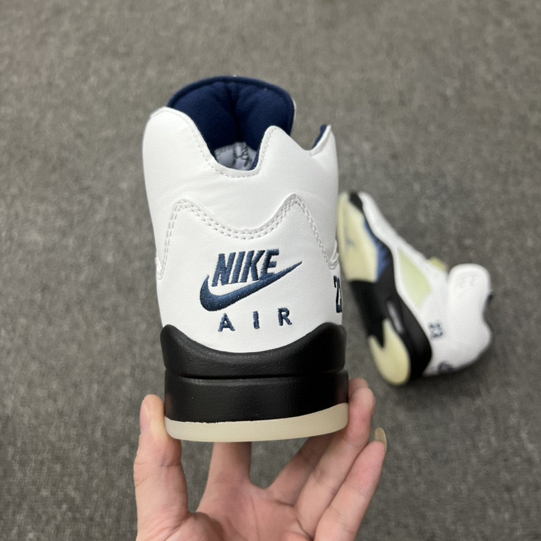 JORDAN 5 White and Black - Phantom Kicks