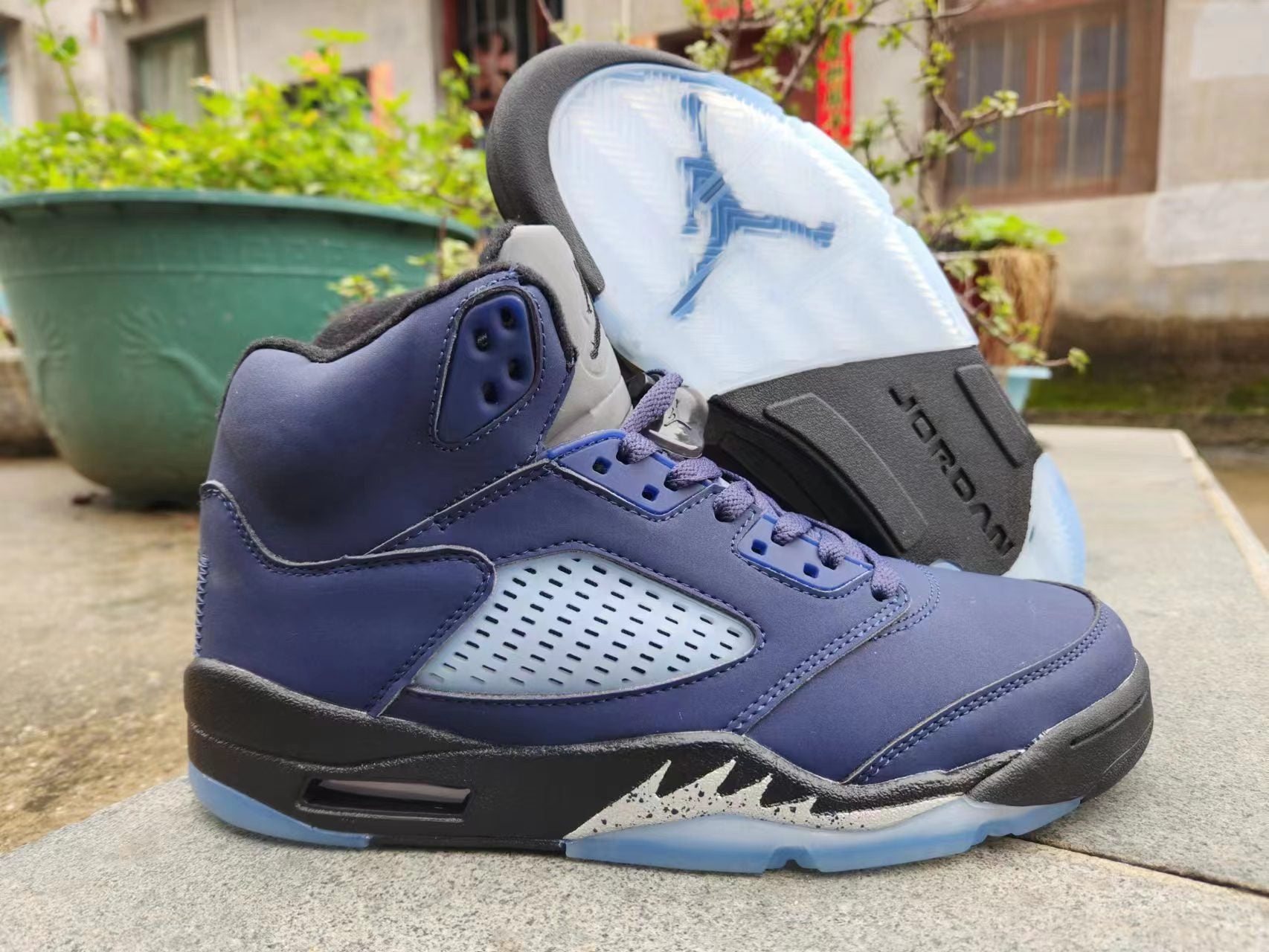 Jordan 5 blue and black - Phantom Kicks