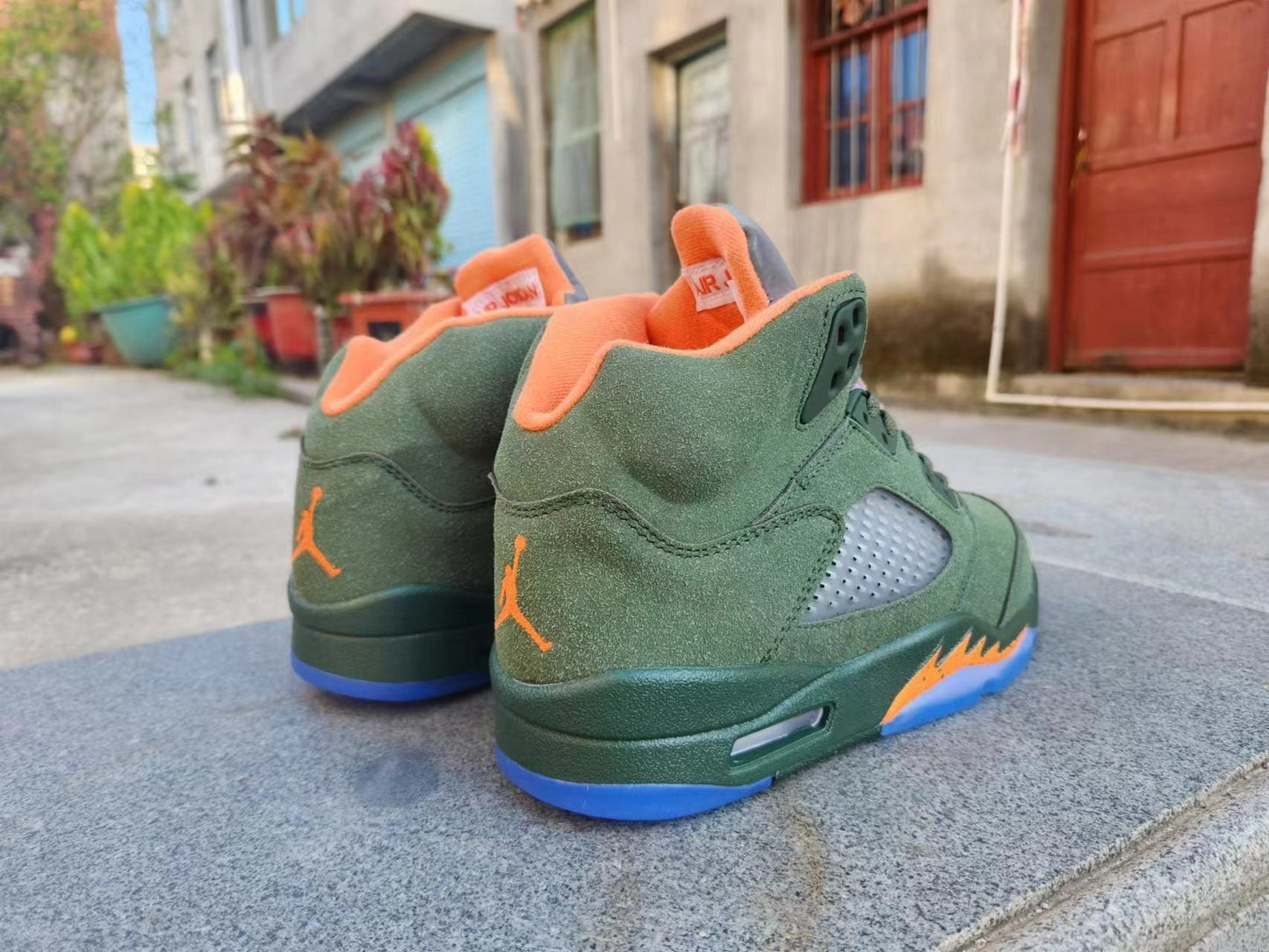 Jordan 5 green and orange - Phantom Kicks