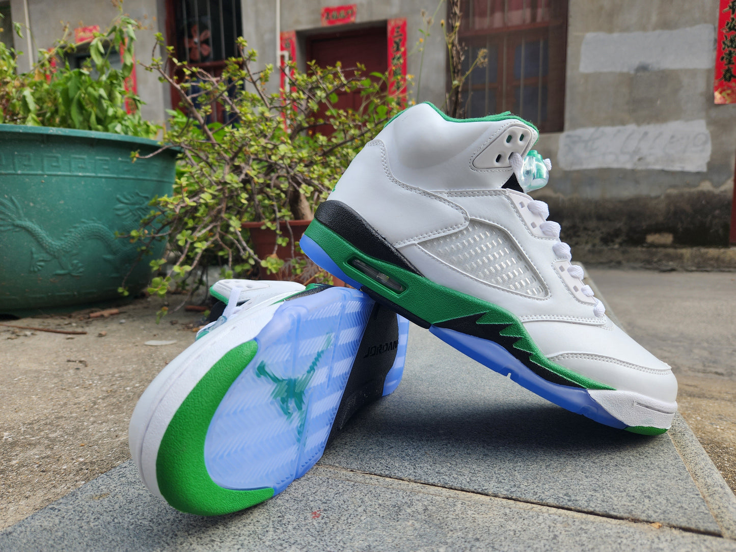 Jordan 5 white, green and black - Phantom Kicks