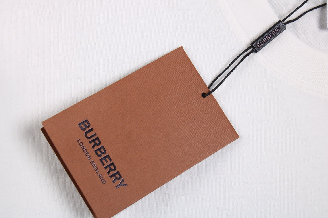 Burberry London England T-Shirt - White - Phantom Kicks