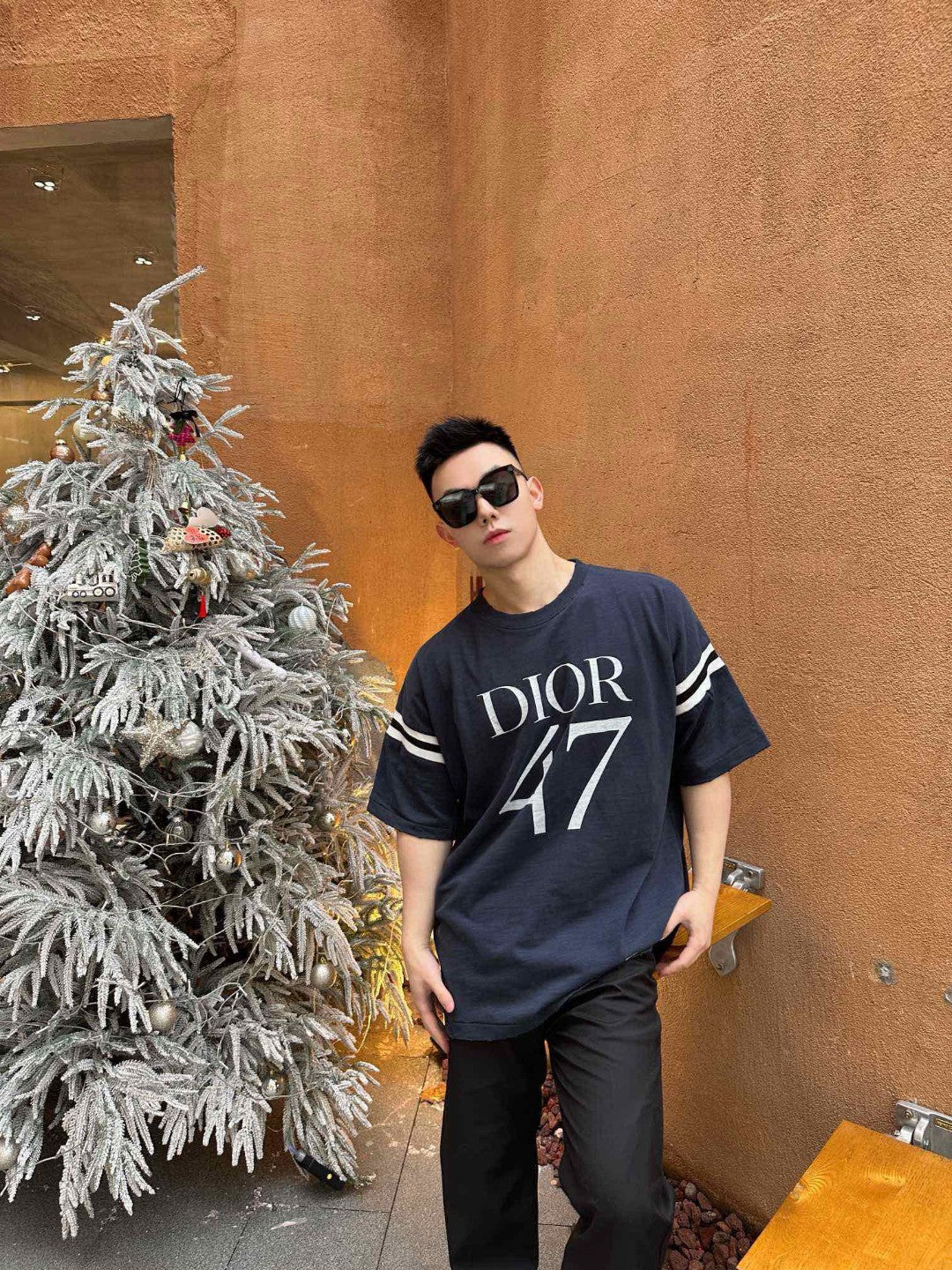 Dior T-shirt - Phantom Kicks