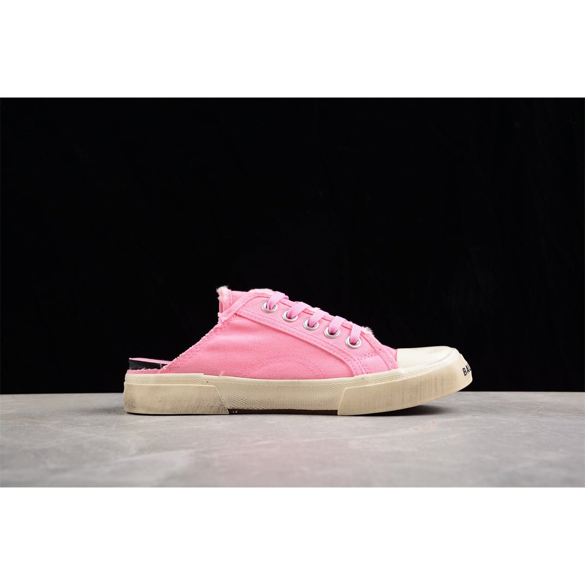 BALENCIAGA PARIS LOW x PINK - Phantom Kicks