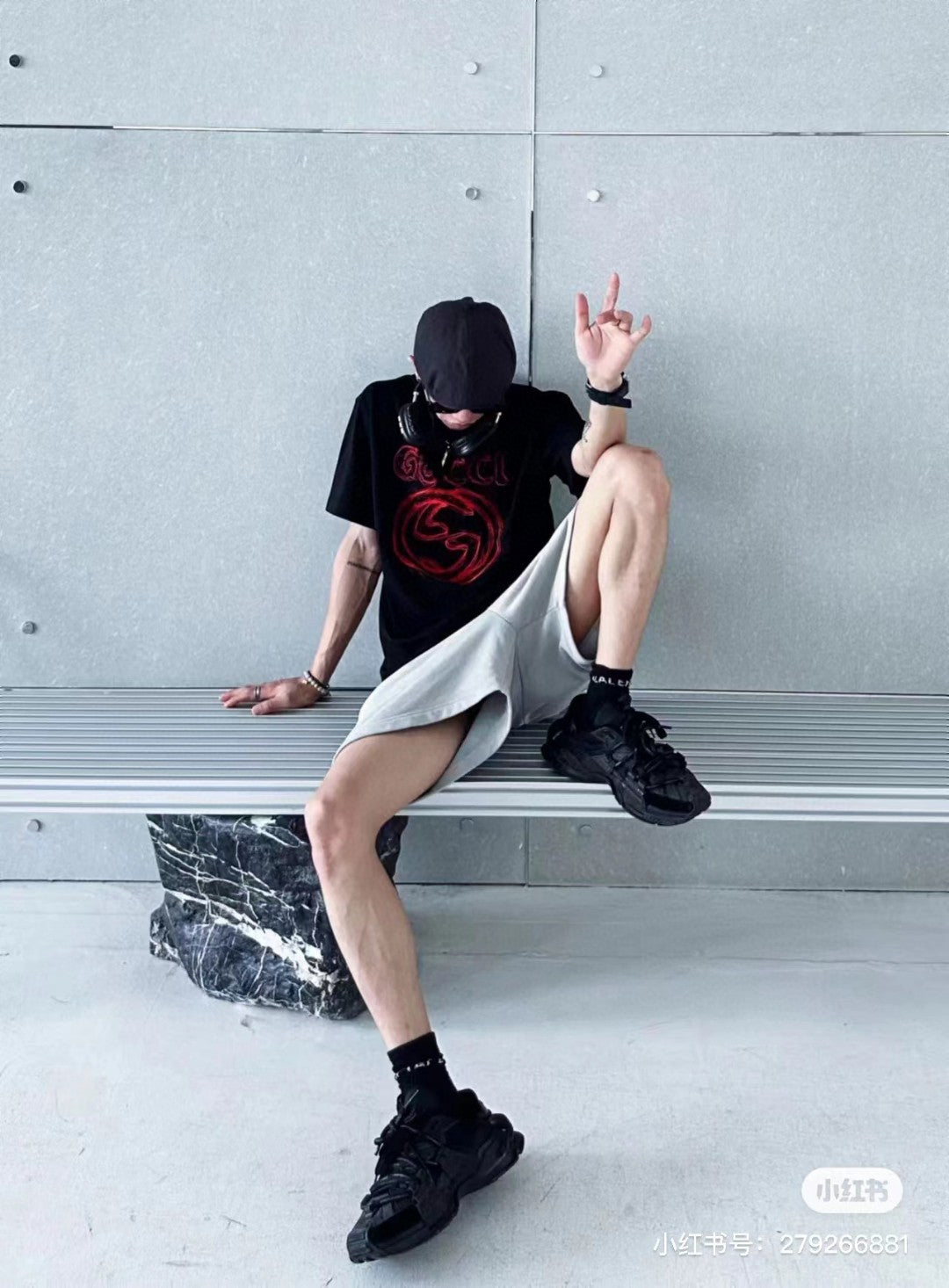Gucci T-Shirt - Scribble Logo - Phantom Kicks