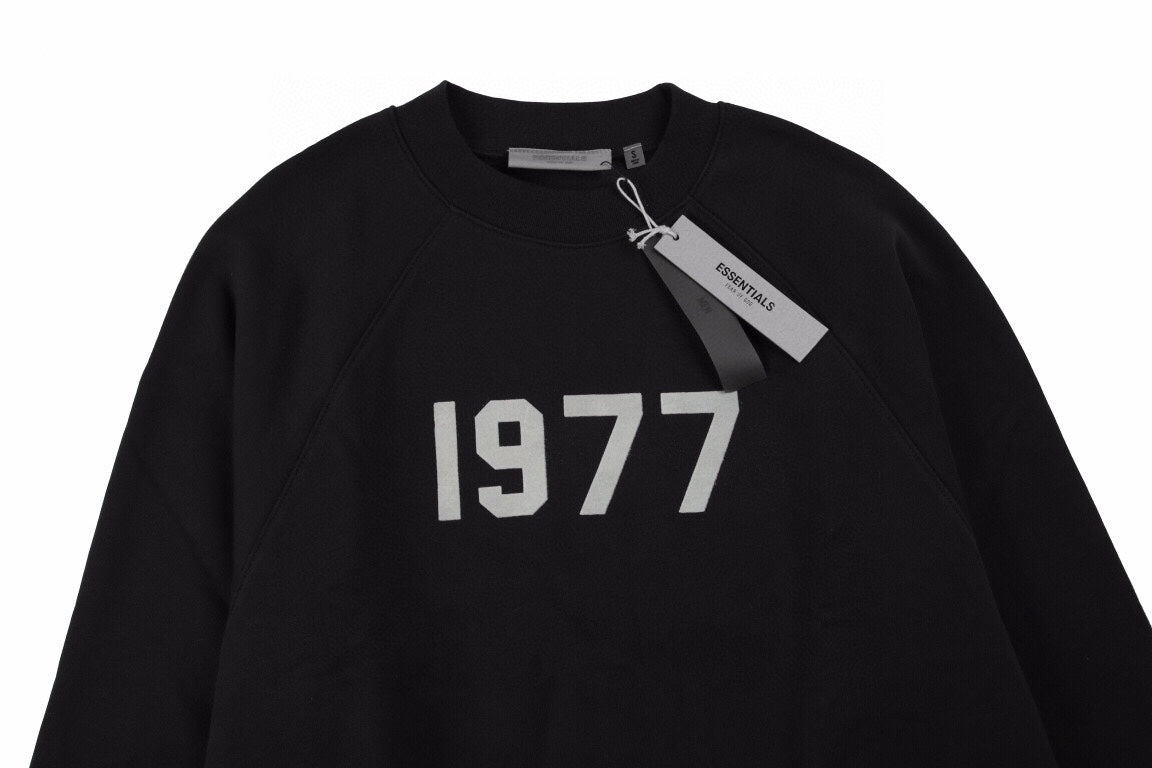 Essentials Sweatshirt - Phantom Kicks