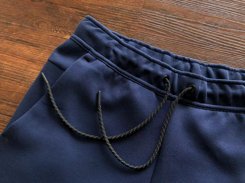 NIKE TECH FLEECE PANTS x NAVY - Phantom Kicks
