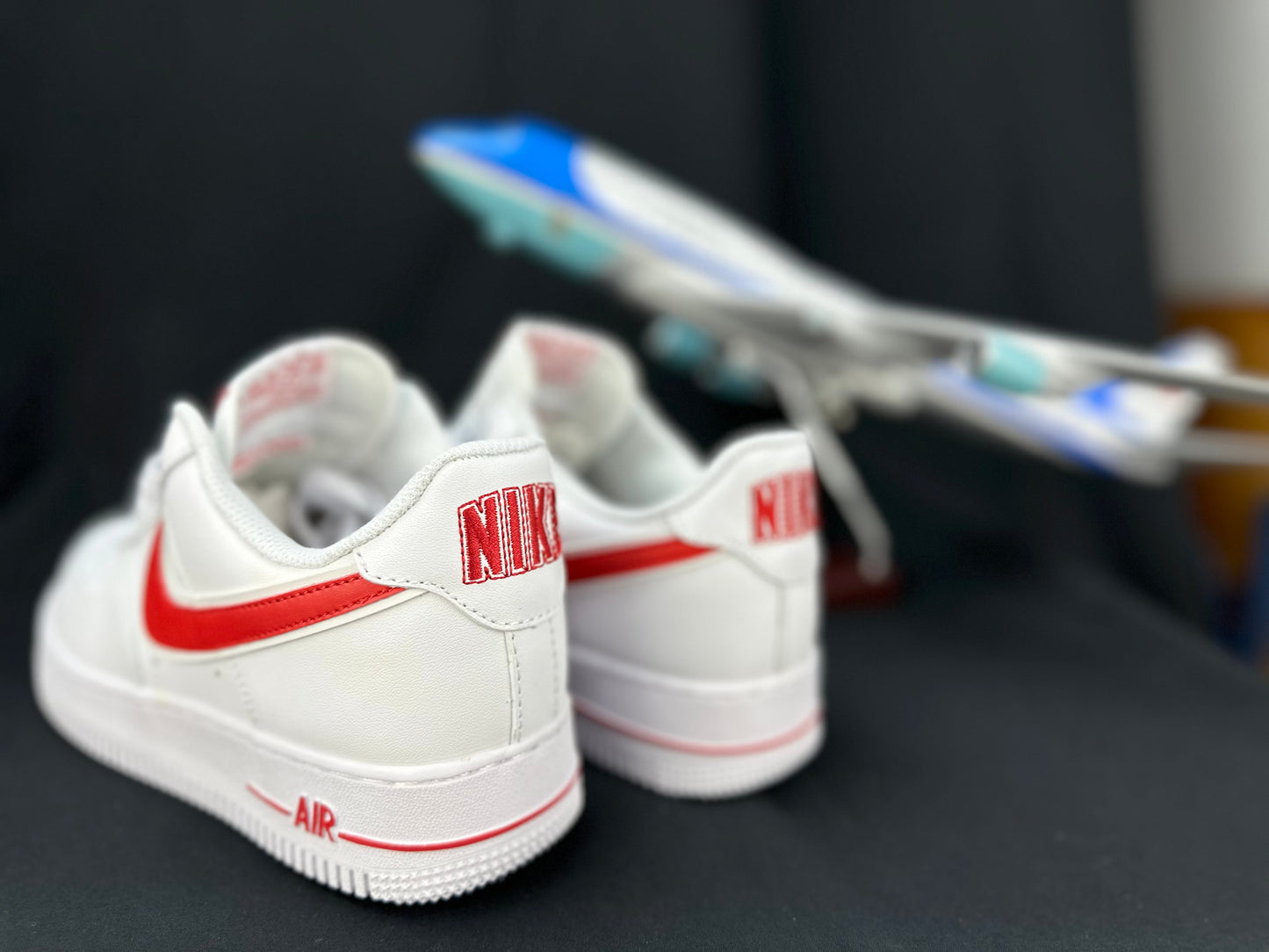 NIKE AIR FORCE 1 "Double Swoosh White/Red" - Phantom Kicks