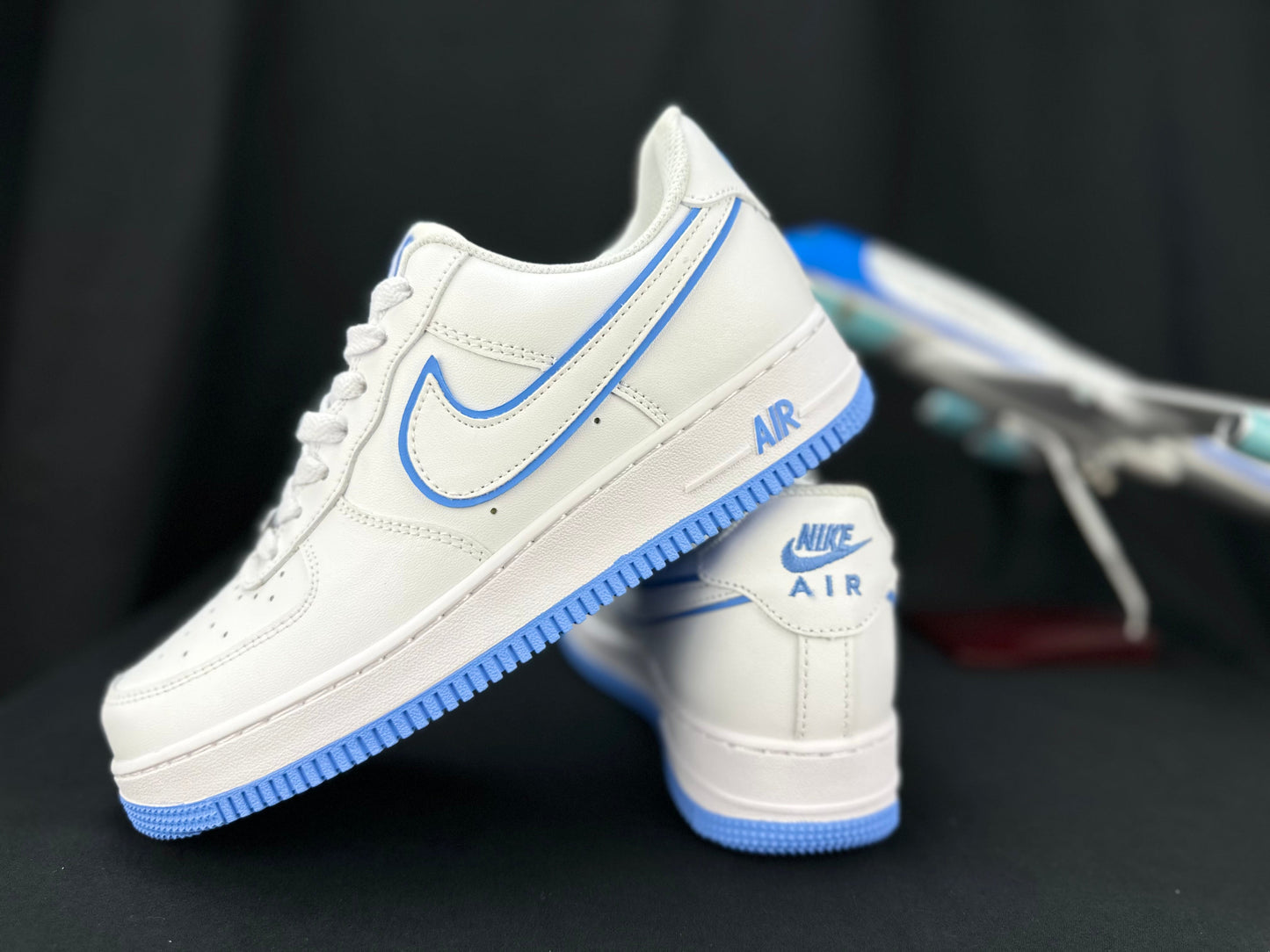 NIKE AIR FORCE 1 "Double Swoosh White/Blue" - Phantom Kicks