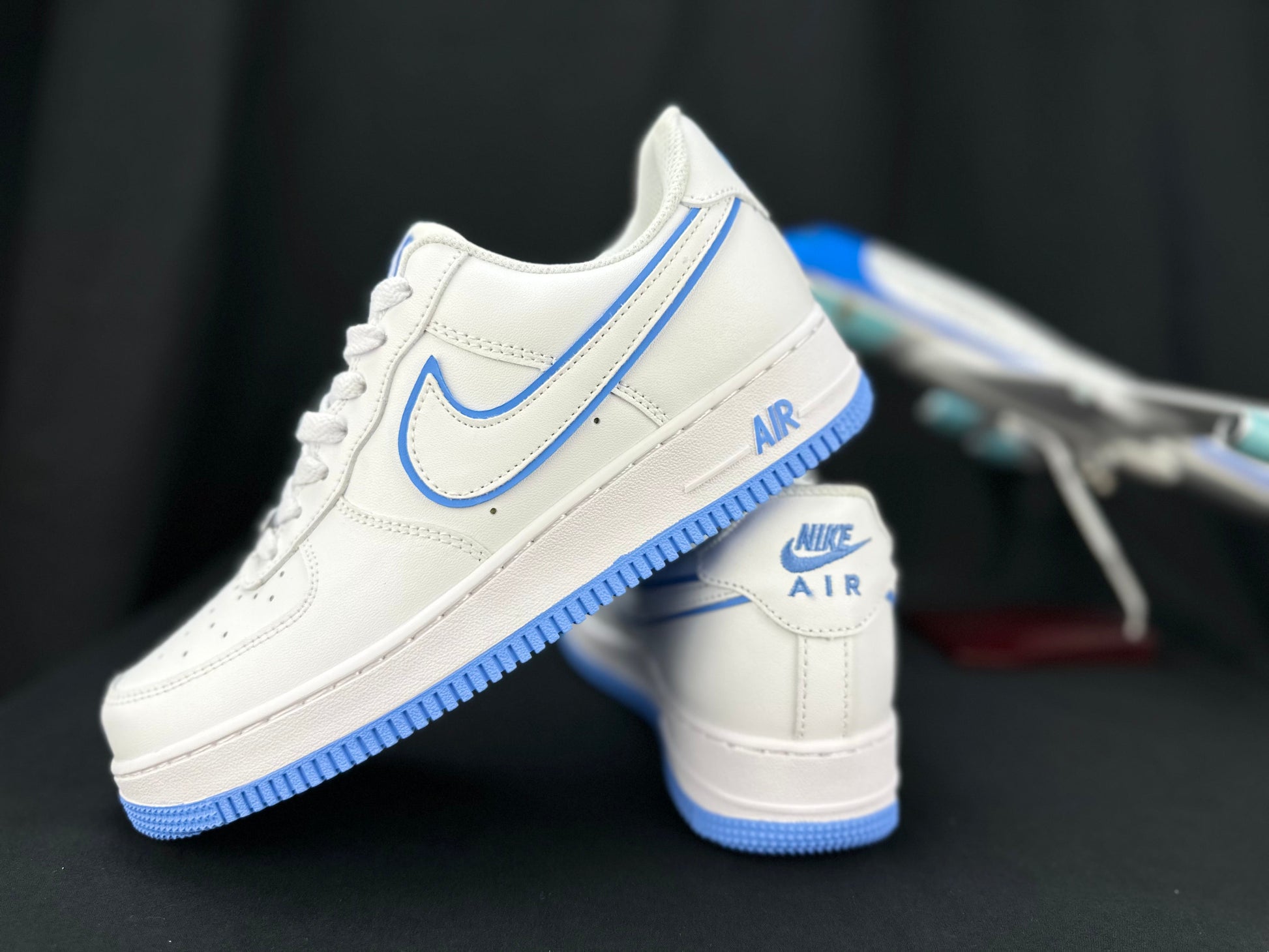 NIKE AIR FORCE 1 "Double Swoosh White/Blue" - Phantom Kicks