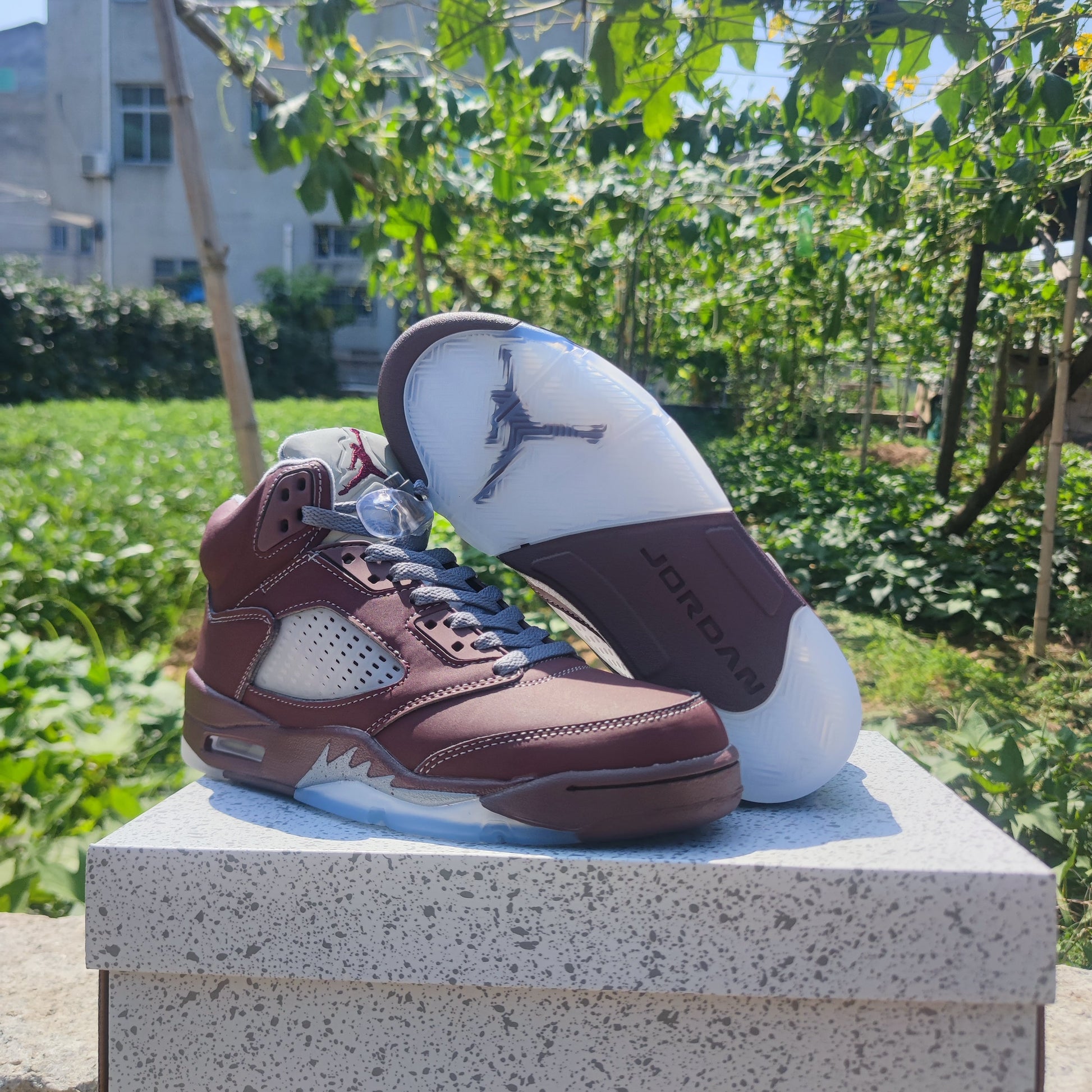 Jordan 5 maroon - Phantom Kicks