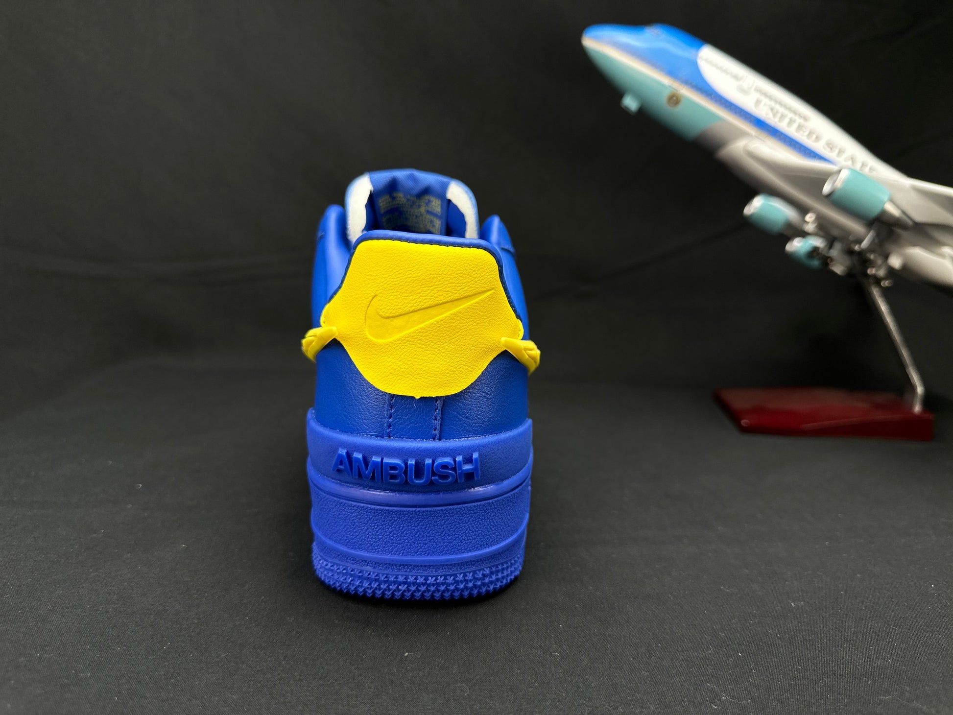NIKE AIR FORCE 1 "Big Swoosh Blue" - Phantom Kicks