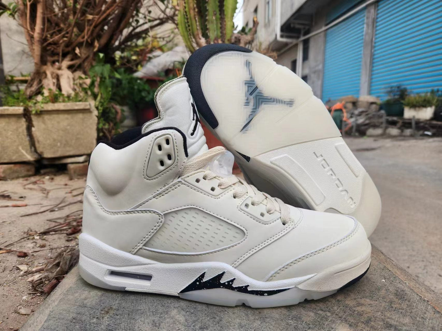 Jordan 5 Off-white - Phantom Kicks