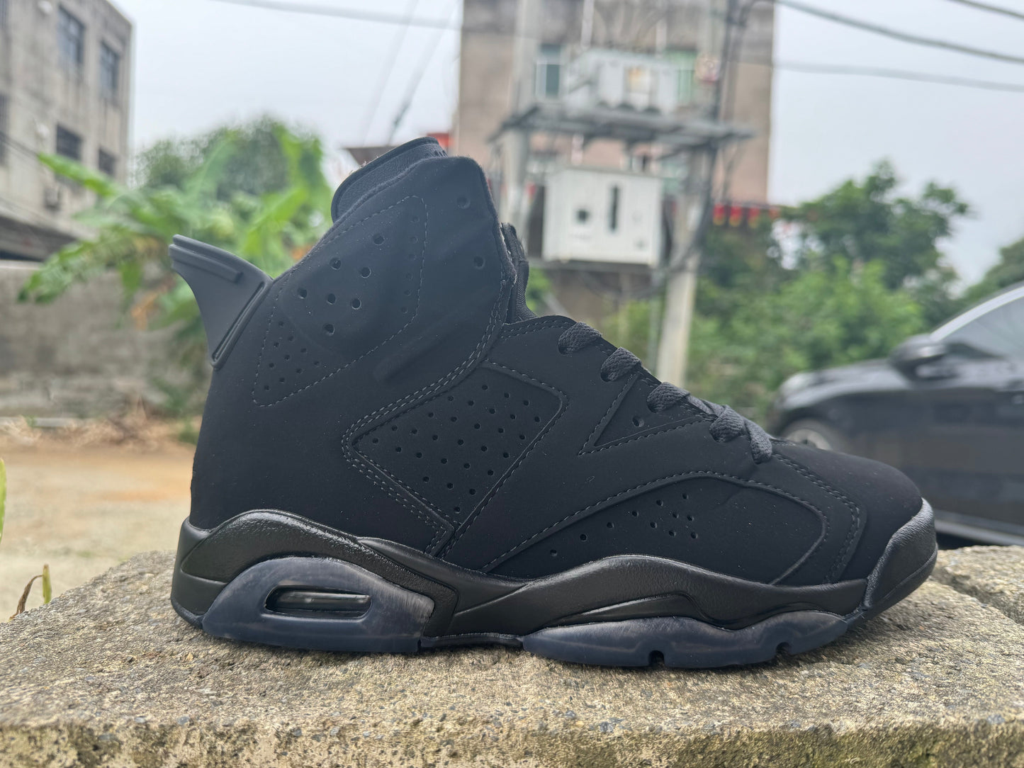 Jordan 6 "Triple Black" - Phantom Kicks