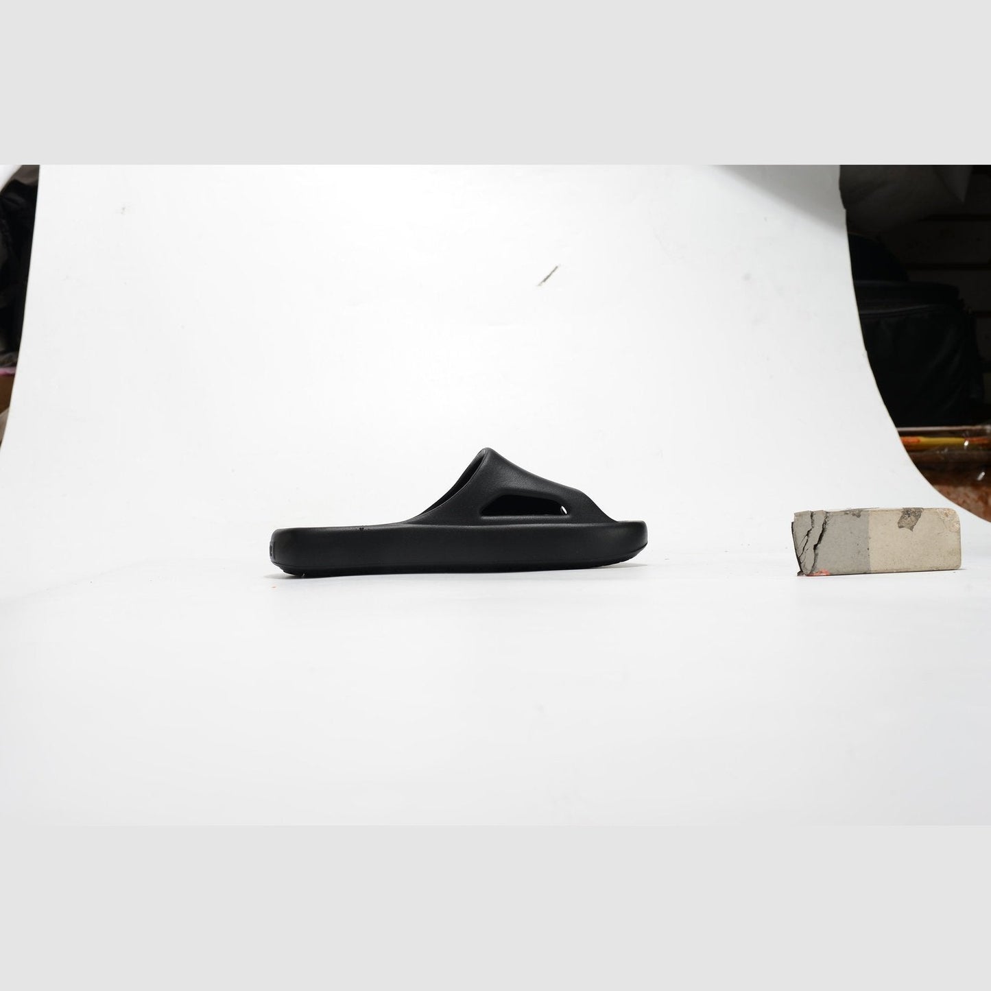 PUMA SHIBUI CAT SLIDE x BLACK - Phantom Kicks