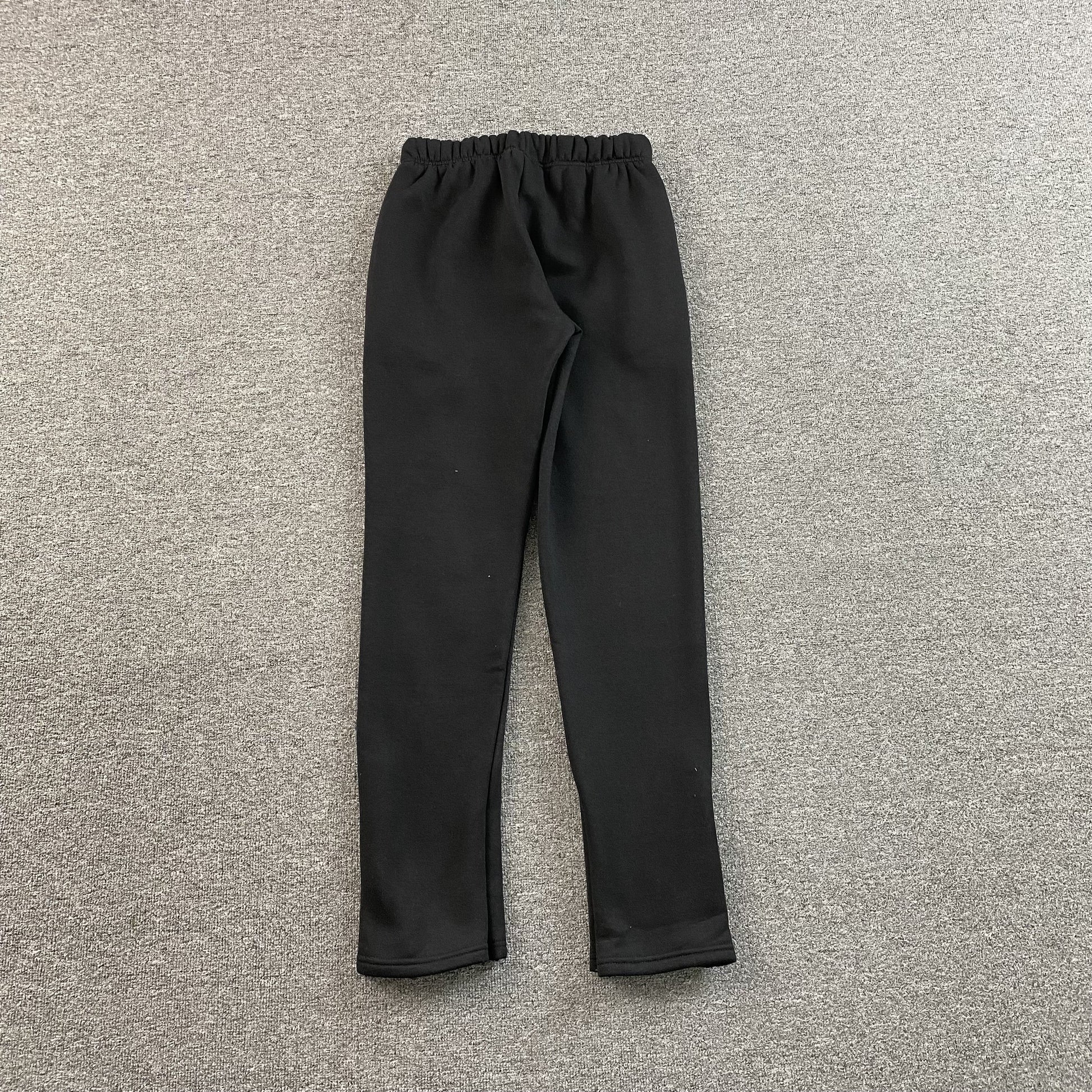 SYNA WORLD SWEATPANTS BLACK - Phantom Kicks