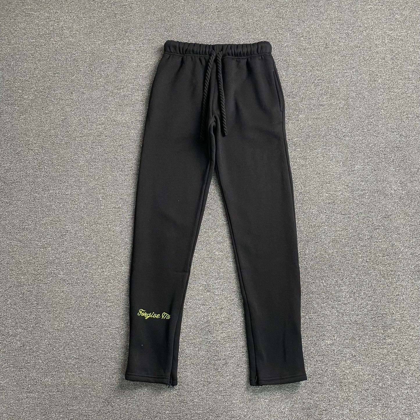 SYNA WORLD SYNA LOGO SWEATPANTS BLACK - Phantom Kicks