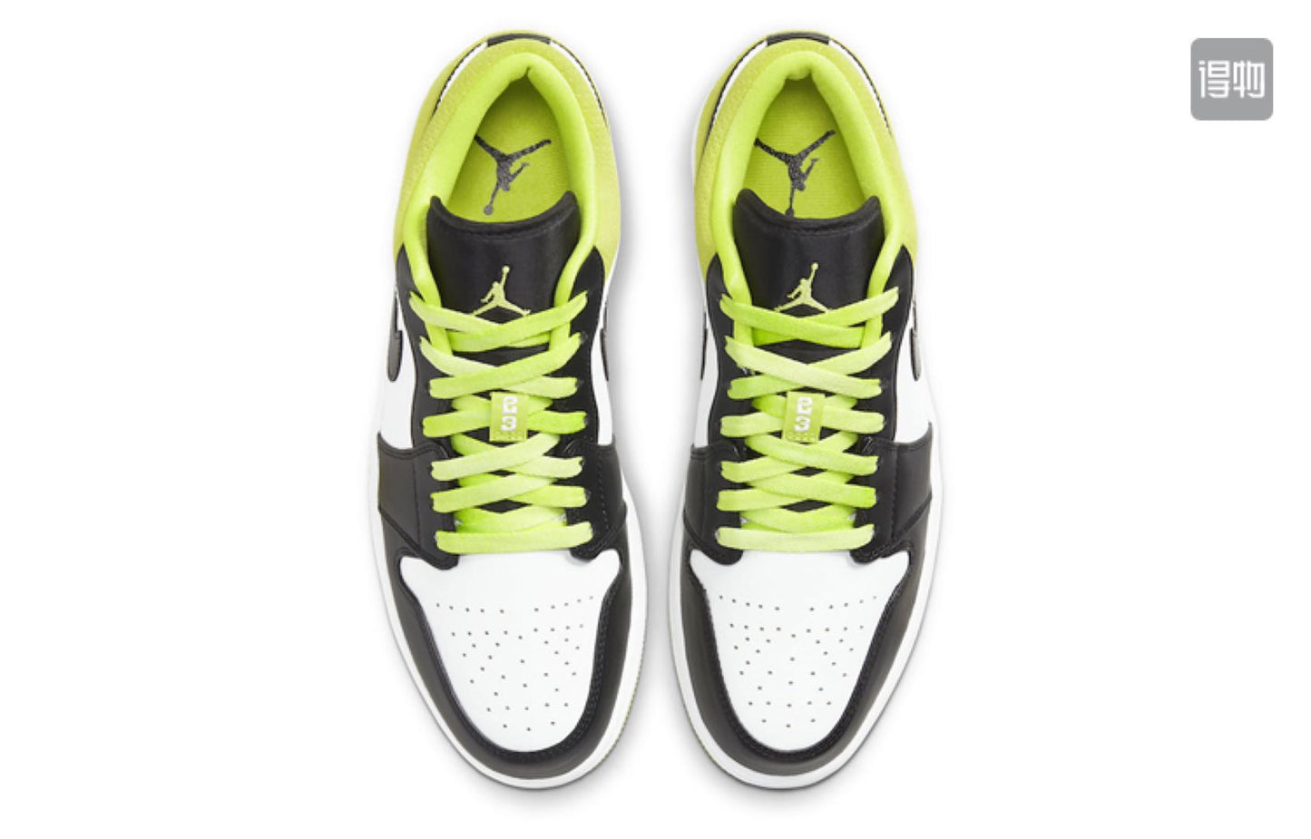 JORDAN 1 LOW x BLACK CYBER - Phantom Kicks
