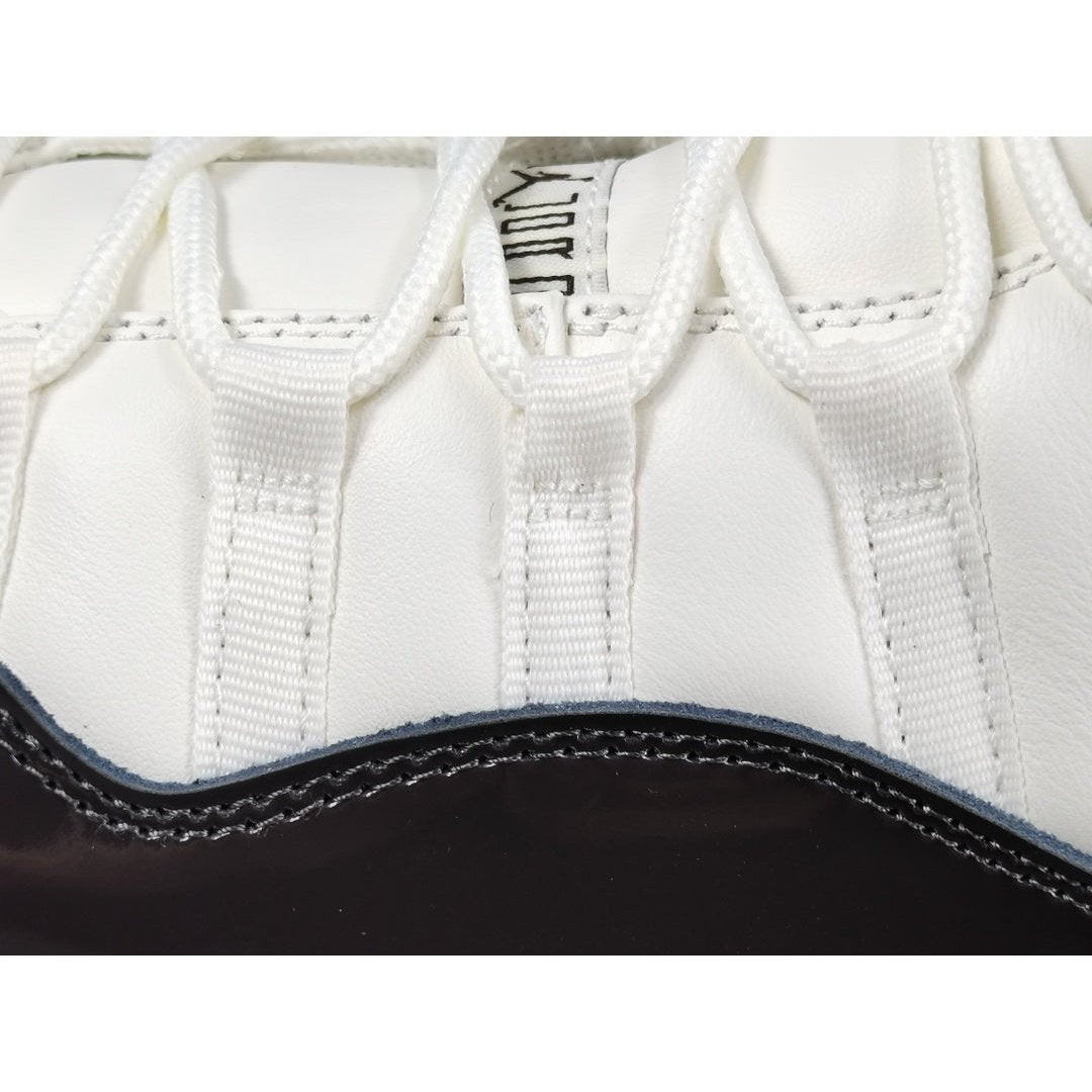 JORDAN 11 RETRO x NEOPOLITAN - Phantom Kicks