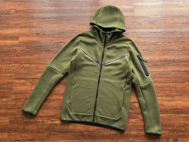 NIKE TECH FLEECE HOODIE x OLIVE GREEN - Phantom Kicks