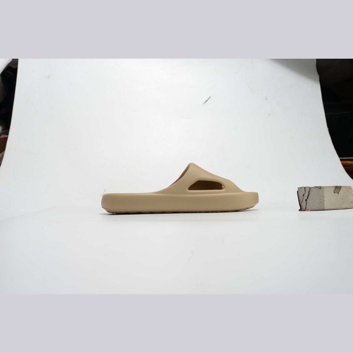 PUMA SHIBUI CAT SLIDE x KHAKI LIGHT SAND - Phantom Kicks