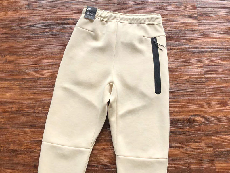 NIKE TECH FLEECE PANTS x BEACH BROWN - Phantom Kicks