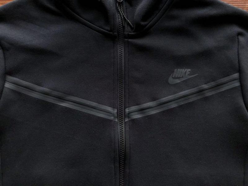 NIKE TECH FLEECE HOODIE x BLACK - Phantom Kicks