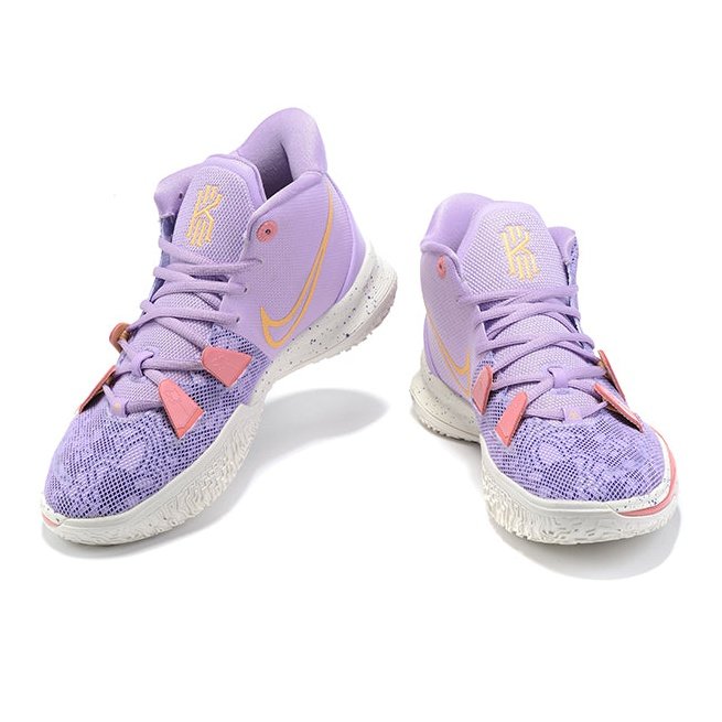 NIKE KYRIE 7 x DAUGHTERS AZURIE - Phantom Kicks