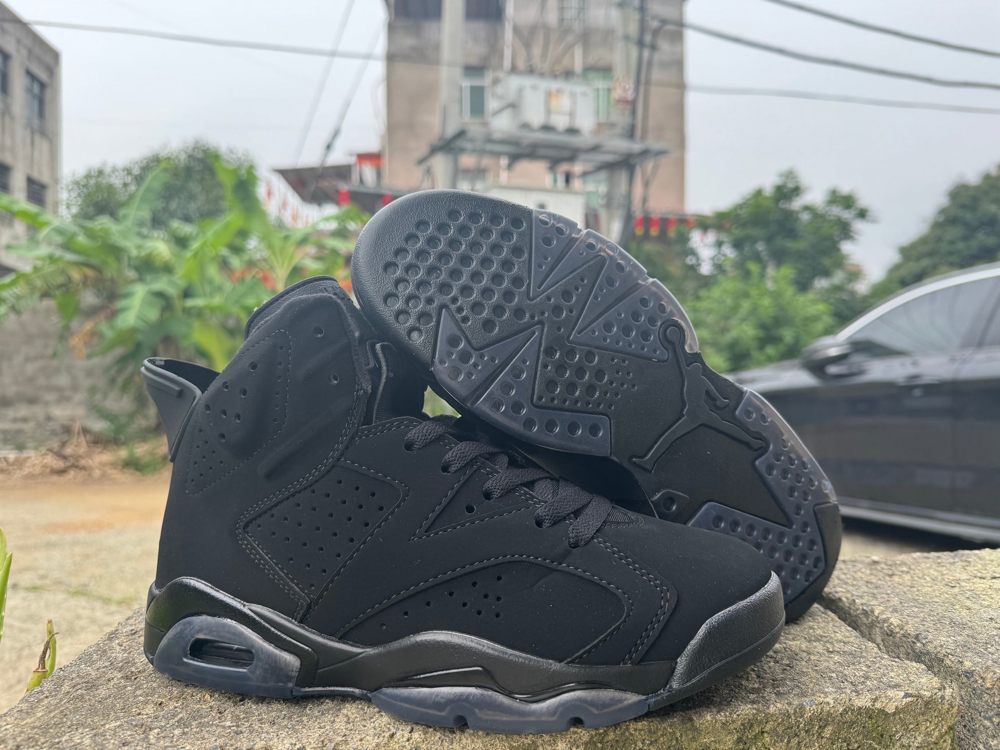 Jordan 6 "Triple Black" - Phantom Kicks