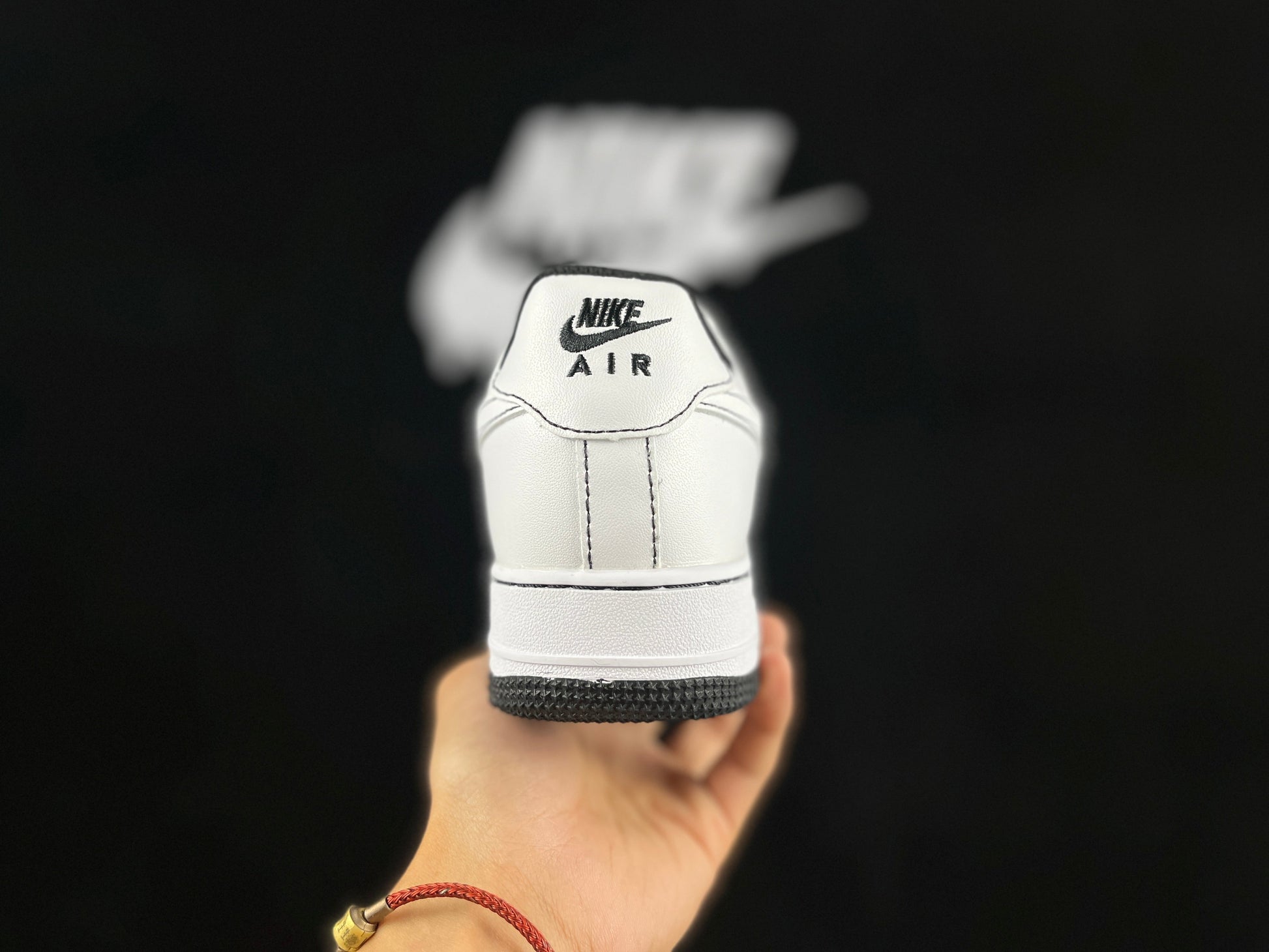 NIKE AIR FORCE 1 '07 - Phantom Kicks