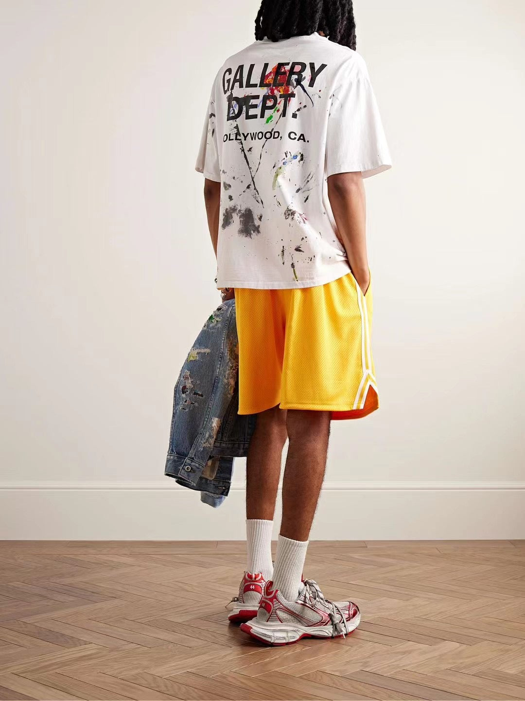 GALLERY DEPT PAINT SHOP SOUVENIR TEE - Phantom Kicks